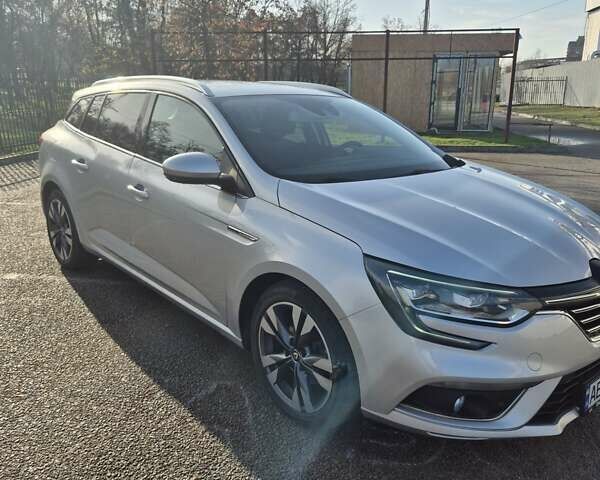 Белый Рено Меган, объемом двигателя 1.46 л и пробегом 177 тыс. км за 16200 $, фото 5 на Automoto.ua