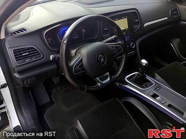 Белый Рено Меган, объемом двигателя 1.6 л и пробегом 124 тыс. км за 12500 $, фото 8 на Automoto.ua