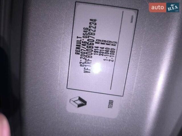 Белый Рено Меган, объемом двигателя 1.46 л и пробегом 177 тыс. км за 16200 $, фото 19 на Automoto.ua