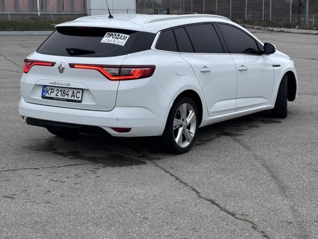 Белый Рено Меган, объемом двигателя 1.5 л и пробегом 250 тыс. км за 13300 $, фото 5 на Automoto.ua