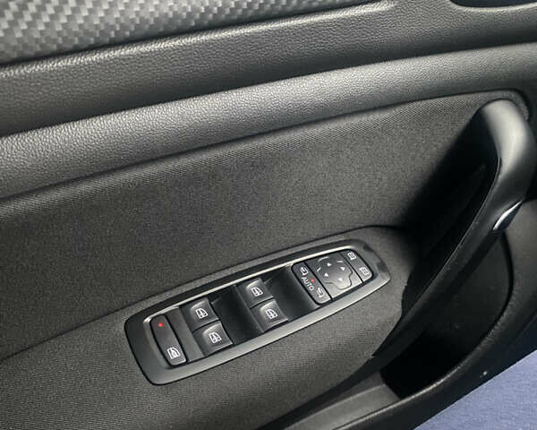 Белый Рено Меган, объемом двигателя 1.46 л и пробегом 177 тыс. км за 14300 $, фото 13 на Automoto.ua