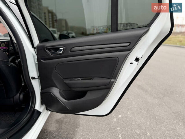 Білий Рено Меган, об'ємом двигуна 1.5 л та пробігом 245 тис. км за 13333 $, фото 50 на Automoto.ua