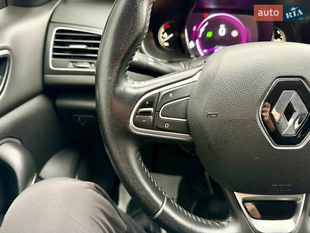 Білий Рено Меган, об'ємом двигуна 1.5 л та пробігом 245 тис. км за 13333 $, фото 39 на Automoto.ua