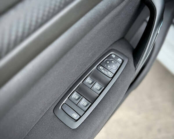 Рено Меган 2018 в Киеве на Automoto.ua Белый Рено Меган, объемом двигателя 1.5 л и пробегом 191 тыс. км за 14499 $, фото 17 на Automoto.ua