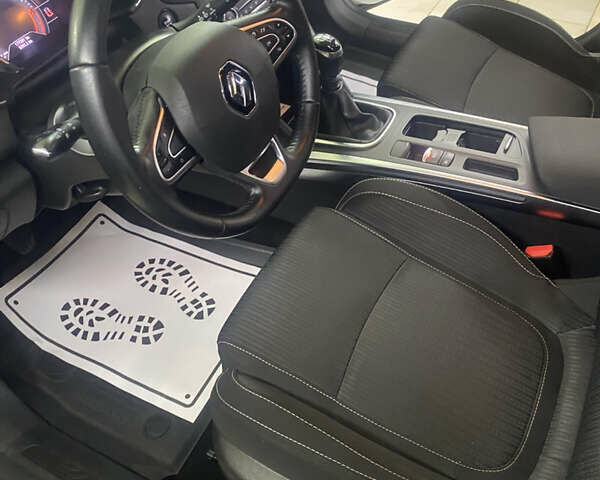 Белый Рено Меган, объемом двигателя 1.46 л и пробегом 177 тыс. км за 14300 $, фото 11 на Automoto.ua