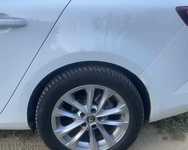 Белый Рено Меган, объемом двигателя 1.5 л и пробегом 225 тыс. км за 13100 $, фото 29 на Automoto.ua