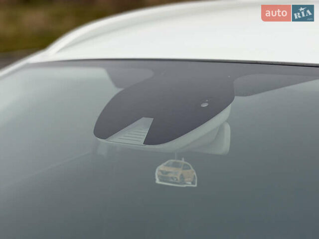 Білий Рено Меган, об'ємом двигуна 1.5 л та пробігом 245 тис. км за 13333 $, фото 7 на Automoto.ua