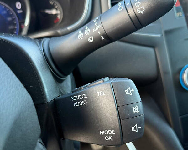 Рено Меган 2018 в Киеве на Automoto.ua Белый Рено Меган, объемом двигателя 1.5 л и пробегом 191 тыс. км за 14499 $, фото 25 на Automoto.ua