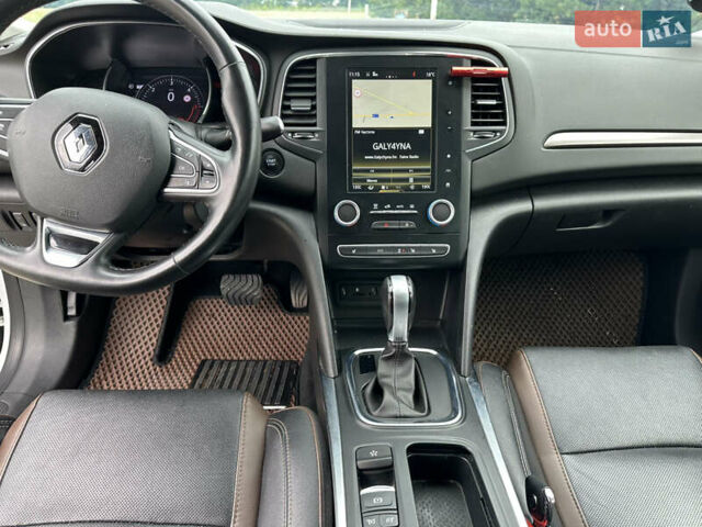 Белый Рено Меган, объемом двигателя 1.6 л и пробегом 217 тыс. км за 12900 $, фото 17 на Automoto.ua