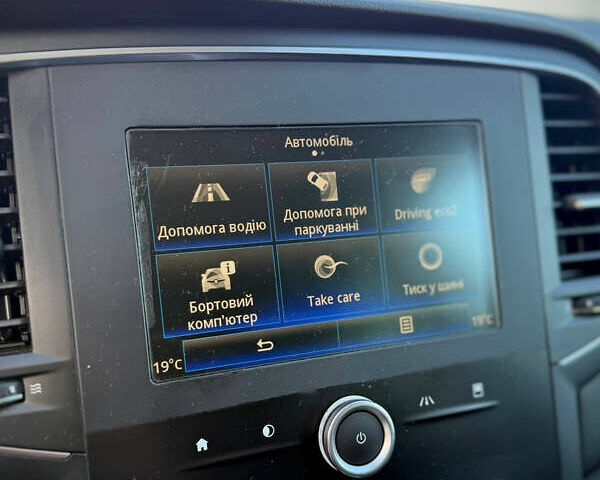 Рено Меган 2018 в Киеве на Automoto.ua Белый Рено Меган, объемом двигателя 1.5 л и пробегом 191 тыс. км за 14499 $, фото 30 на Automoto.ua