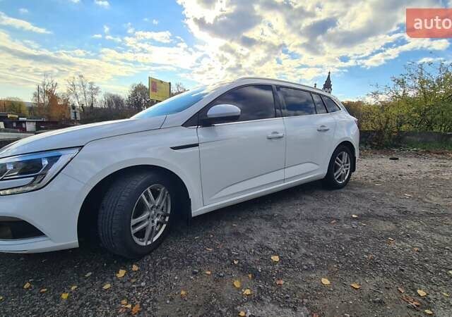 Рено Меган 2018 в Харькове на Automoto.ua Белый Рено Меган, объемом двигателя 1.5 л и пробегом 220 тыс. км за 14000 $, фото 11 на Automoto.ua