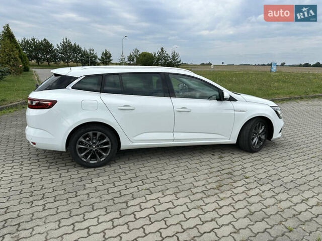 Белый Рено Меган, объемом двигателя 1.6 л и пробегом 217 тыс. км за 12900 $, фото 4 на Automoto.ua