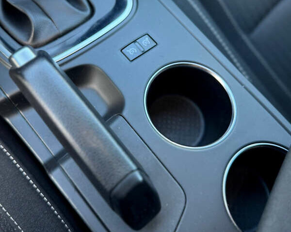 Рено Меган 2018 в Киеве на Automoto.ua Белый Рено Меган, объемом двигателя 1.5 л и пробегом 191 тыс. км за 14499 $, фото 36 на Automoto.ua