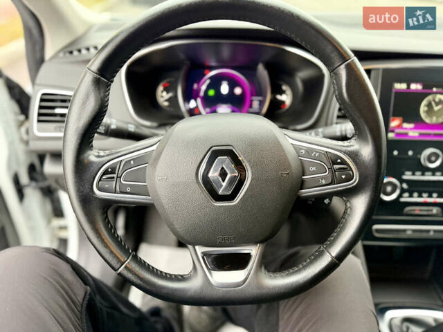 Білий Рено Меган, об'ємом двигуна 1.5 л та пробігом 245 тис. км за 13333 $, фото 35 на Automoto.ua