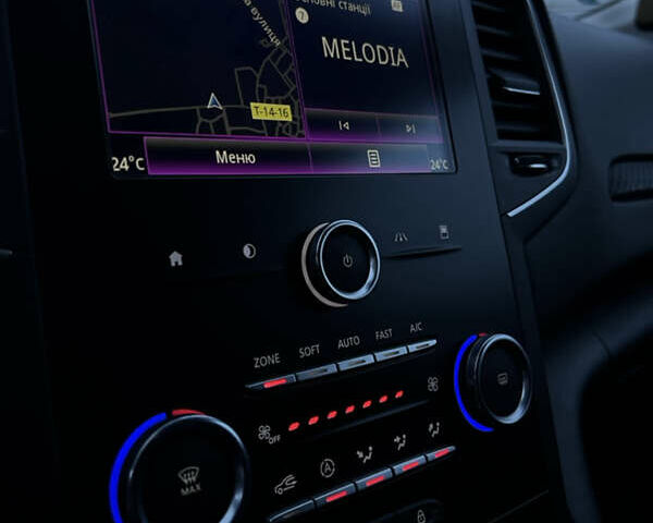 Белый Рено Меган, объемом двигателя 1.46 л и пробегом 270 тыс. км за 12200 $, фото 7 на Automoto.ua