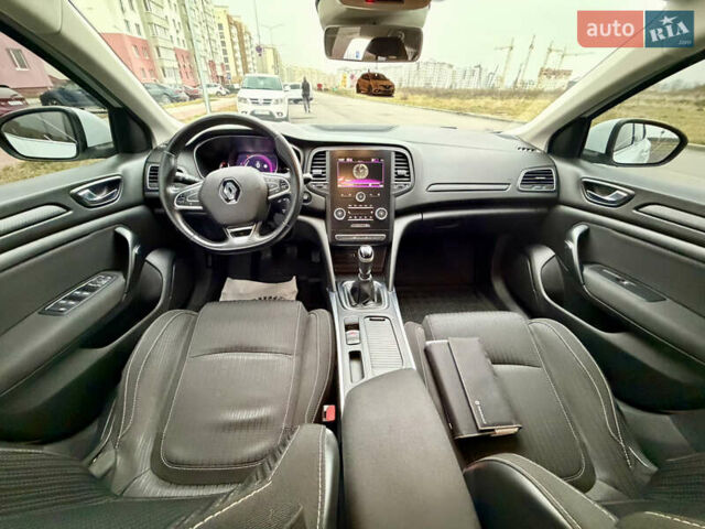 Білий Рено Меган, об'ємом двигуна 1.5 л та пробігом 245 тис. км за 13333 $, фото 48 на Automoto.ua