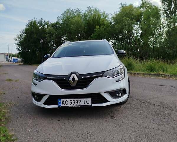 Білий Рено Меган, об'ємом двигуна 1.46 л та пробігом 252 тис. км за 12500 $, фото 12 на Automoto.ua
