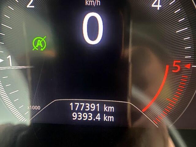 Белый Рено Меган, объемом двигателя 1.5 л и пробегом 177 тыс. км за 14300 $, фото 11 на Automoto.ua