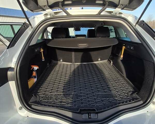 Белый Рено Меган, объемом двигателя 1.46 л и пробегом 177 тыс. км за 16200 $, фото 34 на Automoto.ua