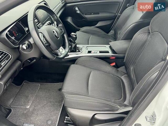 Білий Рено Меган, об'ємом двигуна 1.5 л та пробігом 145 тис. км за 14500 $, фото 15 на Automoto.ua