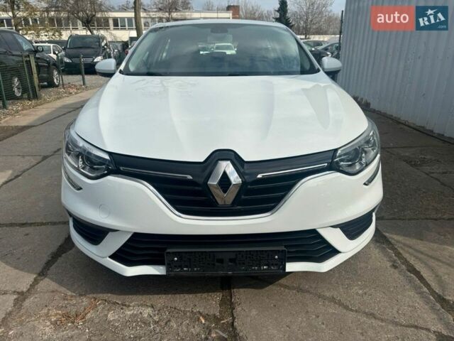 Білий Рено Меган, об'ємом двигуна 1.46 л та пробігом 225 тис. км за 10299 $, фото 3 на Automoto.ua