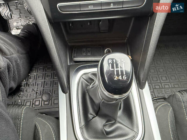 Білий Рено Меган, об'ємом двигуна 1.5 л та пробігом 245 тис. км за 12999 $, фото 55 на Automoto.ua
