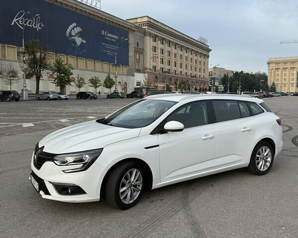 Белый Рено Меган, объемом двигателя 1.46 л и пробегом 254 тыс. км за 12500 $, фото 2 на Automoto.ua