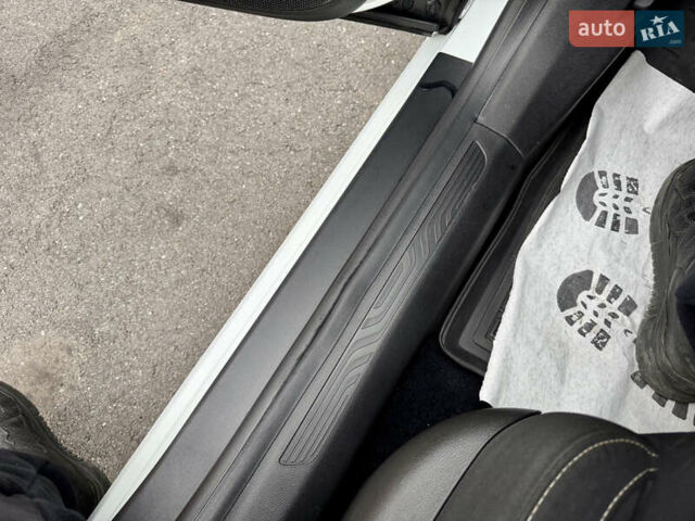 Білий Рено Меган, об'ємом двигуна 1.5 л та пробігом 245 тис. км за 13333 $, фото 34 на Automoto.ua