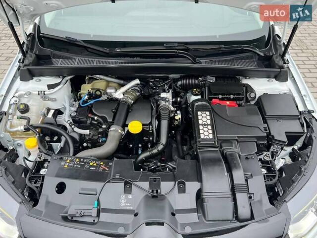 Білий Рено Меган, об'ємом двигуна 1.5 л та пробігом 145 тис. км за 14500 $, фото 13 на Automoto.ua