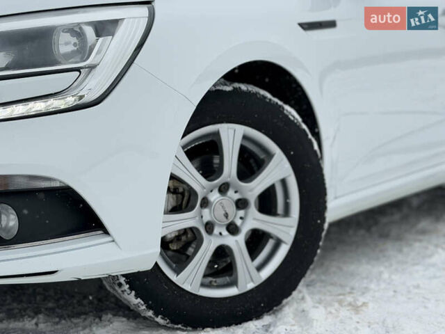 Білий Рено Меган, об'ємом двигуна 1.5 л та пробігом 245 тис. км за 12999 $, фото 5 на Automoto.ua