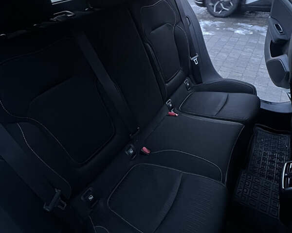 Білий Рено Меган, об'ємом двигуна 1.46 л та пробігом 270 тис. км за 12200 $, фото 15 на Automoto.ua