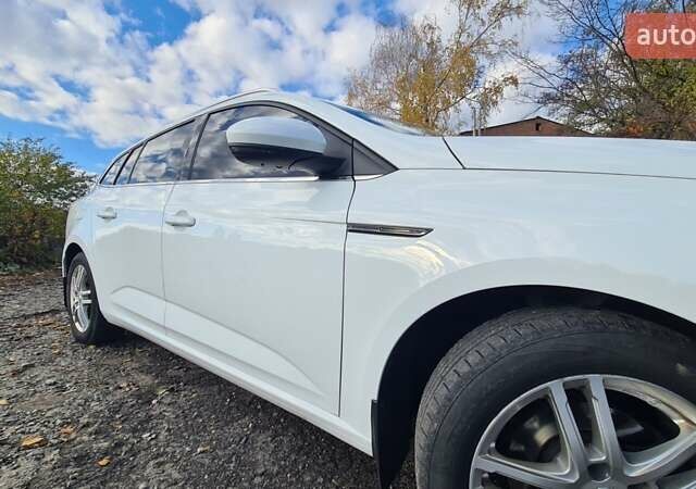 Рено Меган 2018 в Харькове на Automoto.ua Белый Рено Меган, объемом двигателя 1.5 л и пробегом 220 тыс. км за 14000 $, фото 10 на Automoto.ua