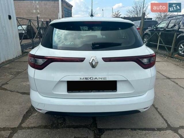 Белый Рено Меган, объемом двигателя 1.46 л и пробегом 225 тыс. км за 11999 $, фото 5 на Automoto.ua