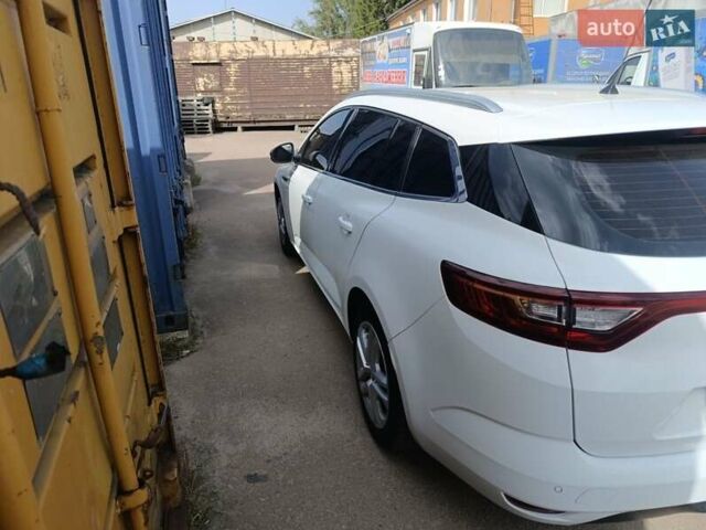 Белый Рено Меган, объемом двигателя 1.5 л и пробегом 204 тыс. км за 14000 $, фото 3 на Automoto.ua