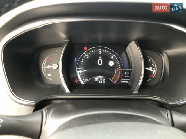 Белый Рено Меган, объемом двигателя 1.6 л и пробегом 267 тыс. км за 13650 $, фото 13 на Automoto.ua