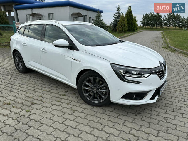 Белый Рено Меган, объемом двигателя 1.6 л и пробегом 217 тыс. км за 12900 $, фото 2 на Automoto.ua