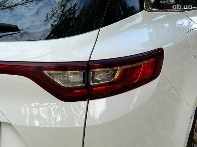 Белый Рено Меган, объемом двигателя 1.5 л и пробегом 250 тыс. км за 10890 $, фото 10 на Automoto.ua