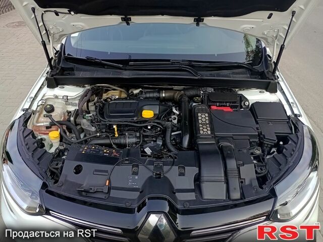 Белый Рено Меган, объемом двигателя 1.6 л и пробегом 124 тыс. км за 12500 $, фото 3 на Automoto.ua