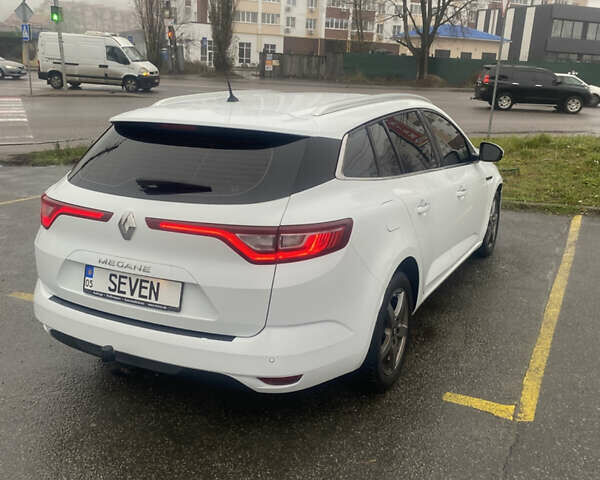 Белый Рено Меган, объемом двигателя 1.46 л и пробегом 177 тыс. км за 14300 $, фото 7 на Automoto.ua