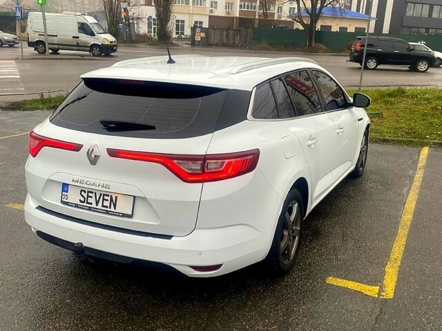 Белый Рено Меган, объемом двигателя 1.5 л и пробегом 177 тыс. км за 14300 $, фото 4 на Automoto.ua