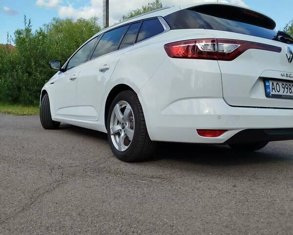 Білий Рено Меган, об'ємом двигуна 1.46 л та пробігом 252 тис. км за 12500 $, фото 9 на Automoto.ua