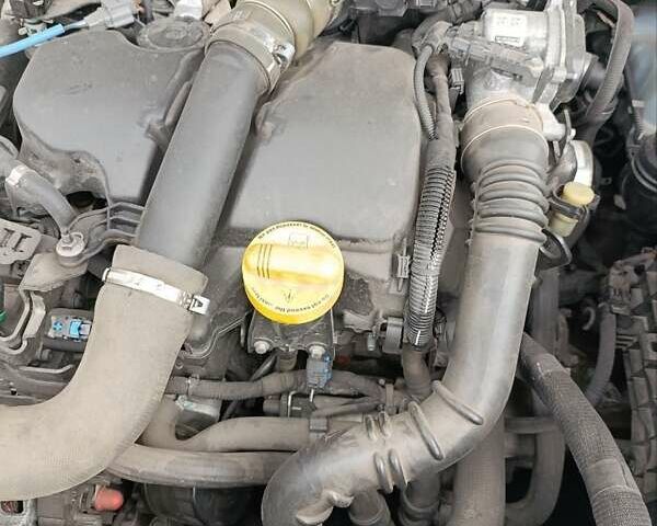 Белый Рено Меган, объемом двигателя 1.46 л и пробегом 130 тыс. км за 13200 $, фото 11 на Automoto.ua