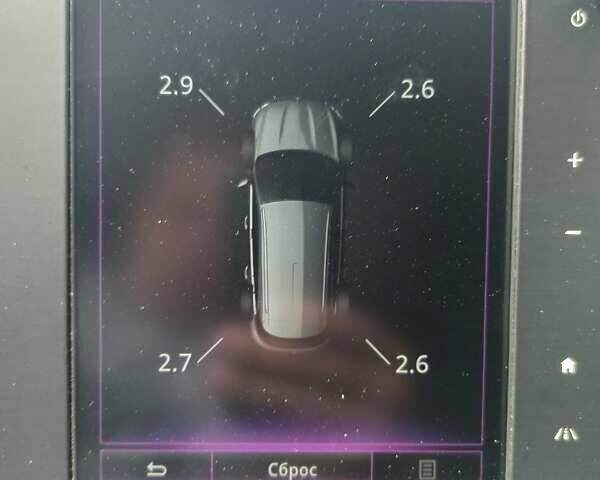 Белый Рено Меган, объемом двигателя 1.46 л и пробегом 177 тыс. км за 16200 $, фото 18 на Automoto.ua