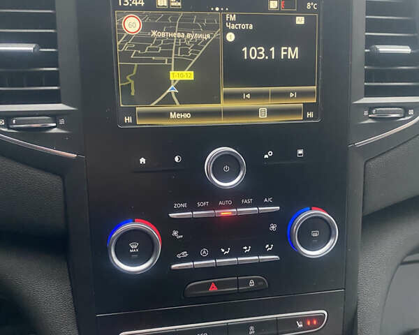 Белый Рено Меган, объемом двигателя 1.46 л и пробегом 177 тыс. км за 14300 $, фото 19 на Automoto.ua