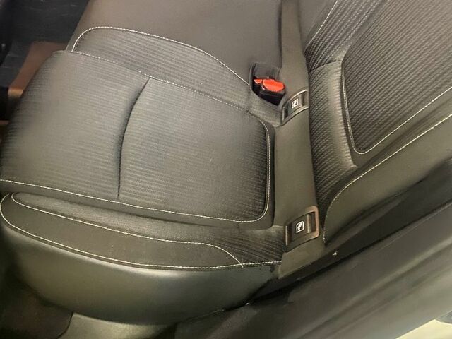 Белый Рено Меган, объемом двигателя 1.5 л и пробегом 177 тыс. км за 14300 $, фото 7 на Automoto.ua