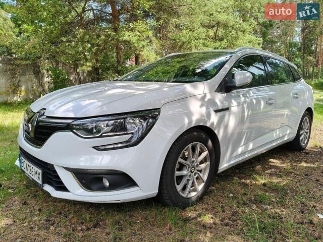 Белый Рено Меган, объемом двигателя 1.46 л и пробегом 132 тыс. км за 12499 $, фото 1 на Automoto.ua