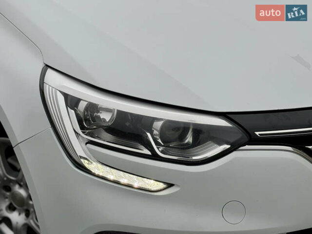 Білий Рено Меган, об'ємом двигуна 1.5 л та пробігом 245 тис. км за 13333 $, фото 11 на Automoto.ua