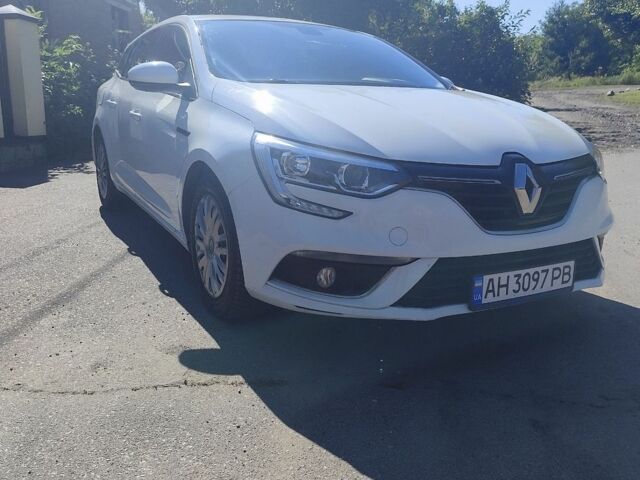 Білий Рено Меган, об'ємом двигуна 1.46 л та пробігом 109 тис. км за 11500 $, фото 2 на Automoto.ua