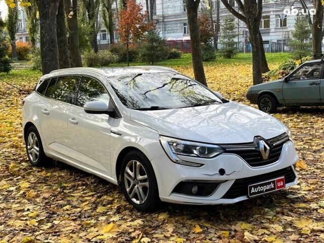 Белый Рено Меган, объемом двигателя 1.5 л и пробегом 250 тыс. км за 10890 $, фото 2 на Automoto.ua