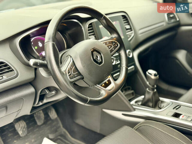 Білий Рено Меган, об'ємом двигуна 1.5 л та пробігом 245 тис. км за 13333 $, фото 30 на Automoto.ua